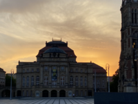 Foto: Der wunderschöne Sonnenuntergang im Zentrum am Samstag Abend (Bild öffnet vergrößert)